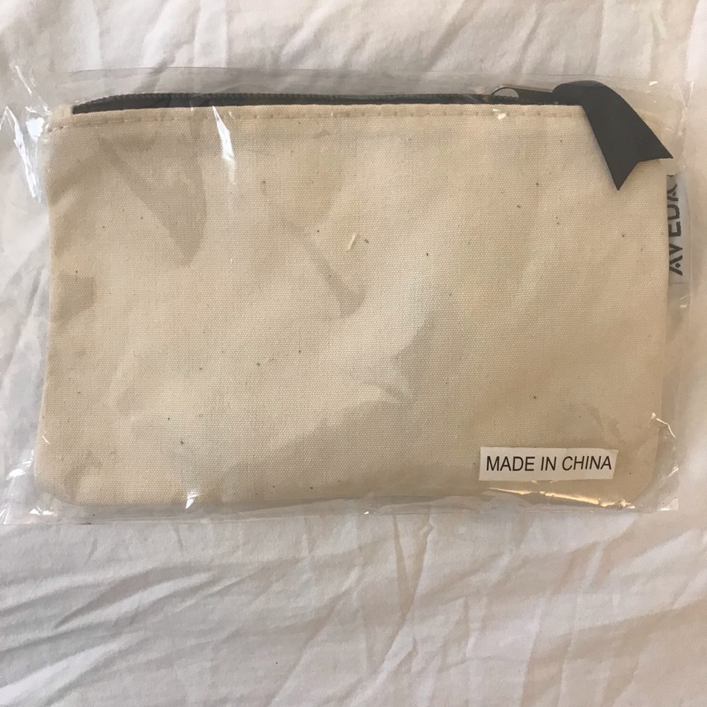 AVEDA Travel Kit- Makeup Bag & Travel Products NEW